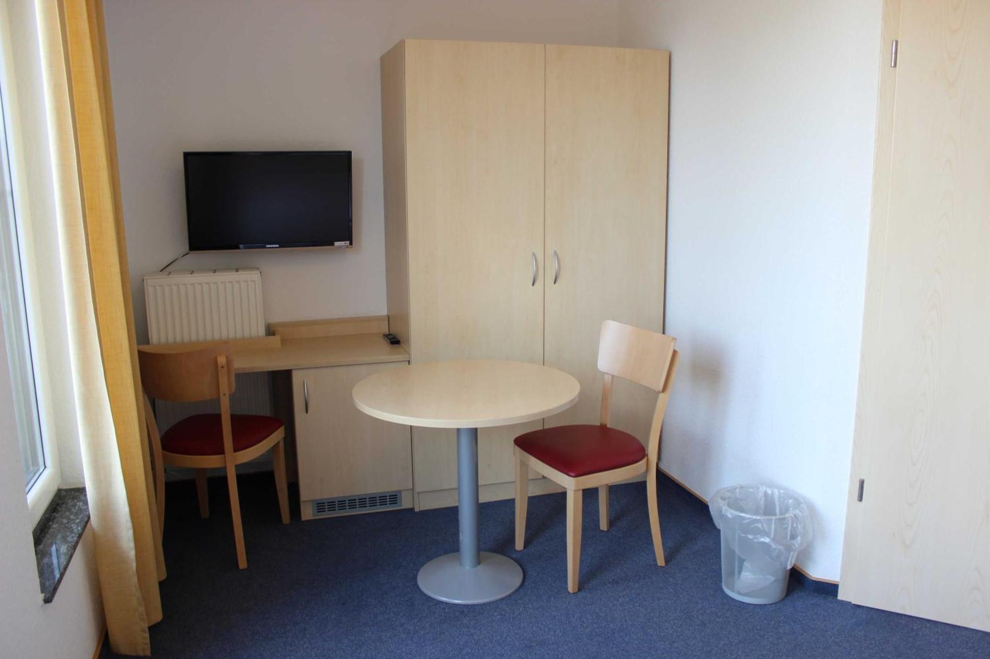 Gaestehaus Zum Wolffenturm Lehrensteinsfeld Стая снимка