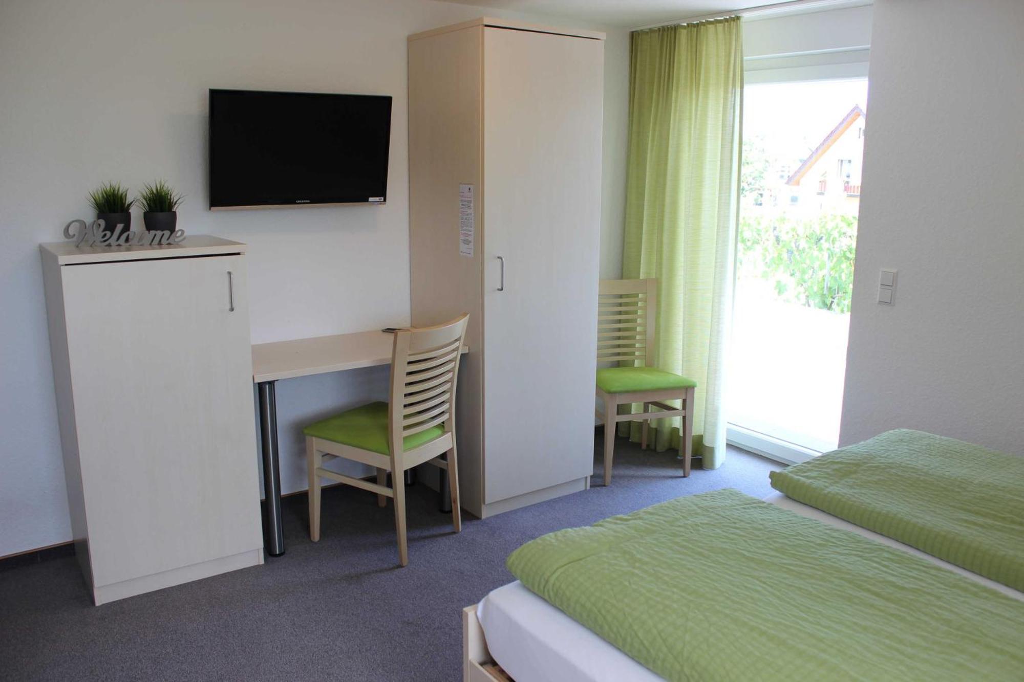 Gaestehaus Zum Wolffenturm Lehrensteinsfeld Екстериор снимка