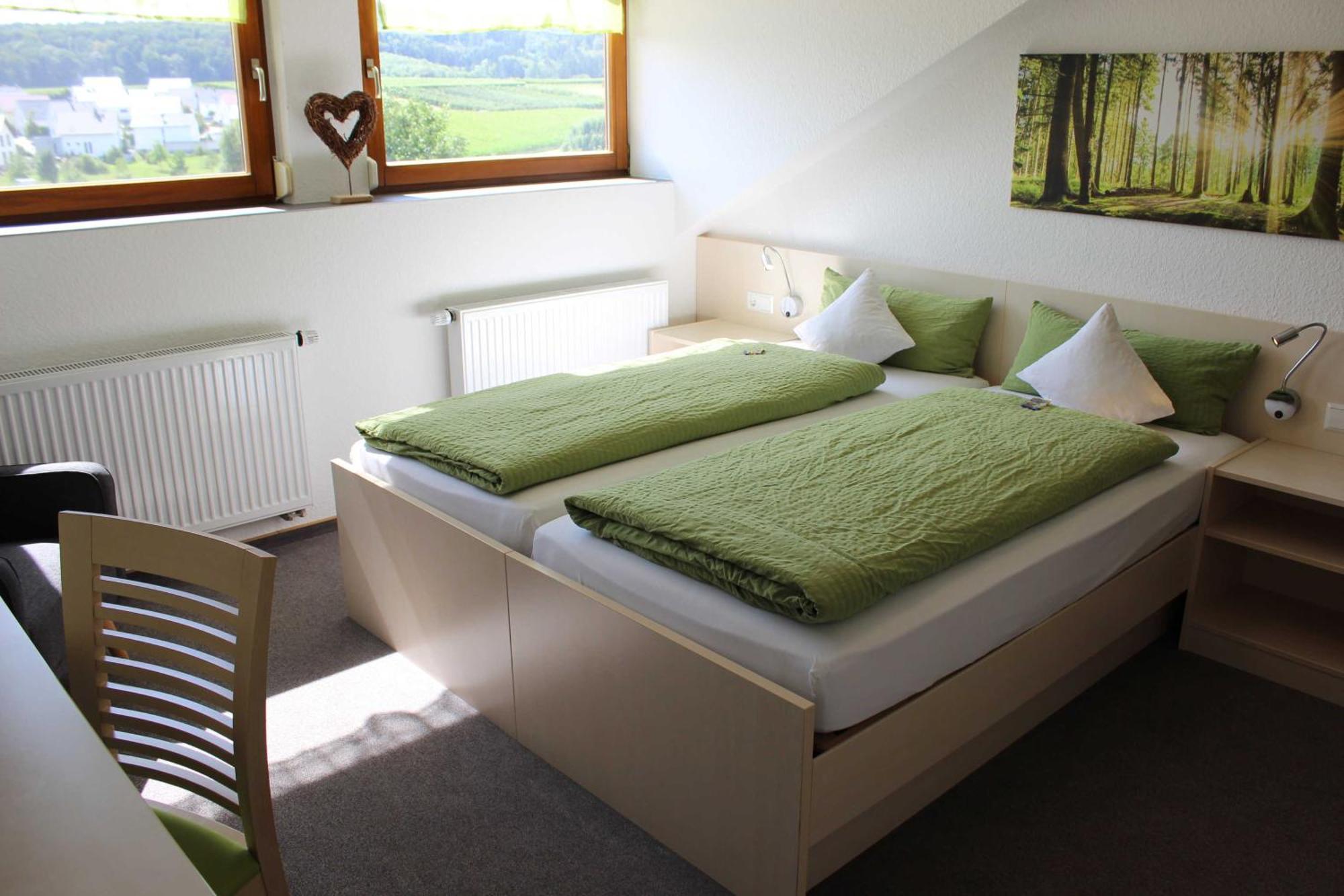 Gaestehaus Zum Wolffenturm Lehrensteinsfeld Стая снимка