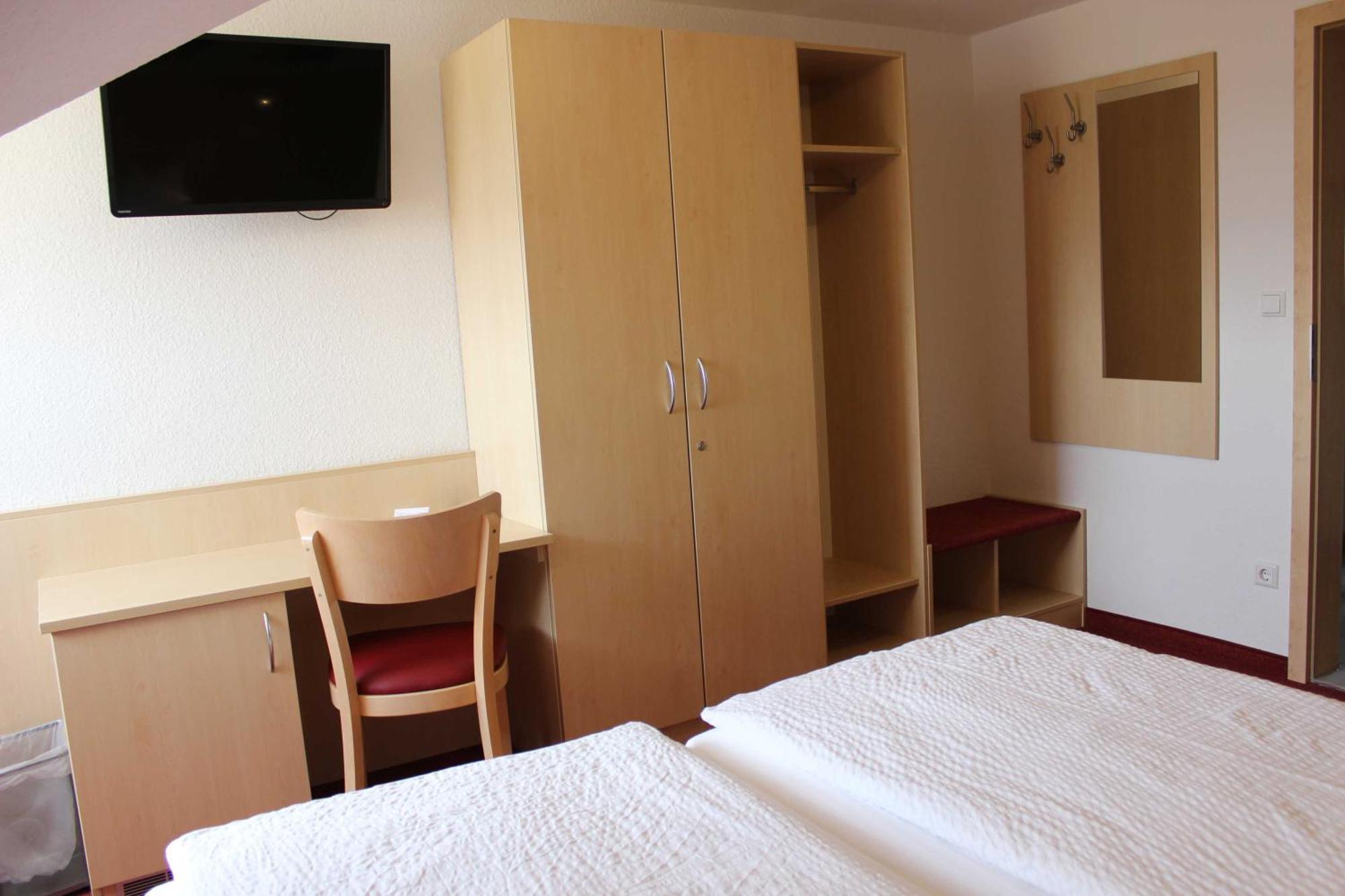 Gaestehaus Zum Wolffenturm Lehrensteinsfeld Стая снимка